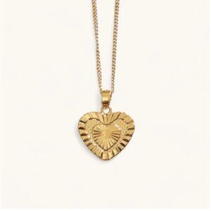 18 ct gold Heart Necklace
